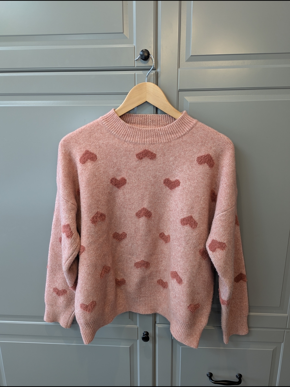 Cozy Pink Heart Pattern Crewneck Sweater